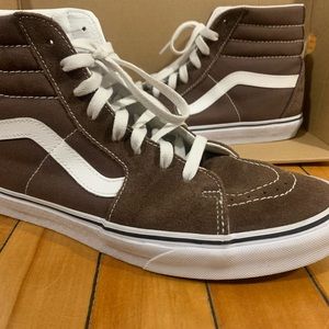 Sk8-HI Brown Vans